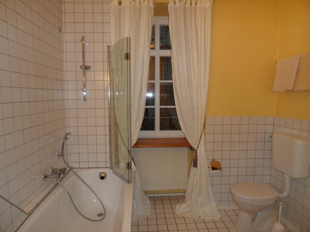 Altstadtapartment Rochusstrasse ماينتس الغرفة الصورة